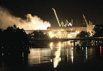 Nuclear sub burns at Portsmouth Naval Shipyard