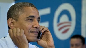 obama-on-the-phone-elex-day_420