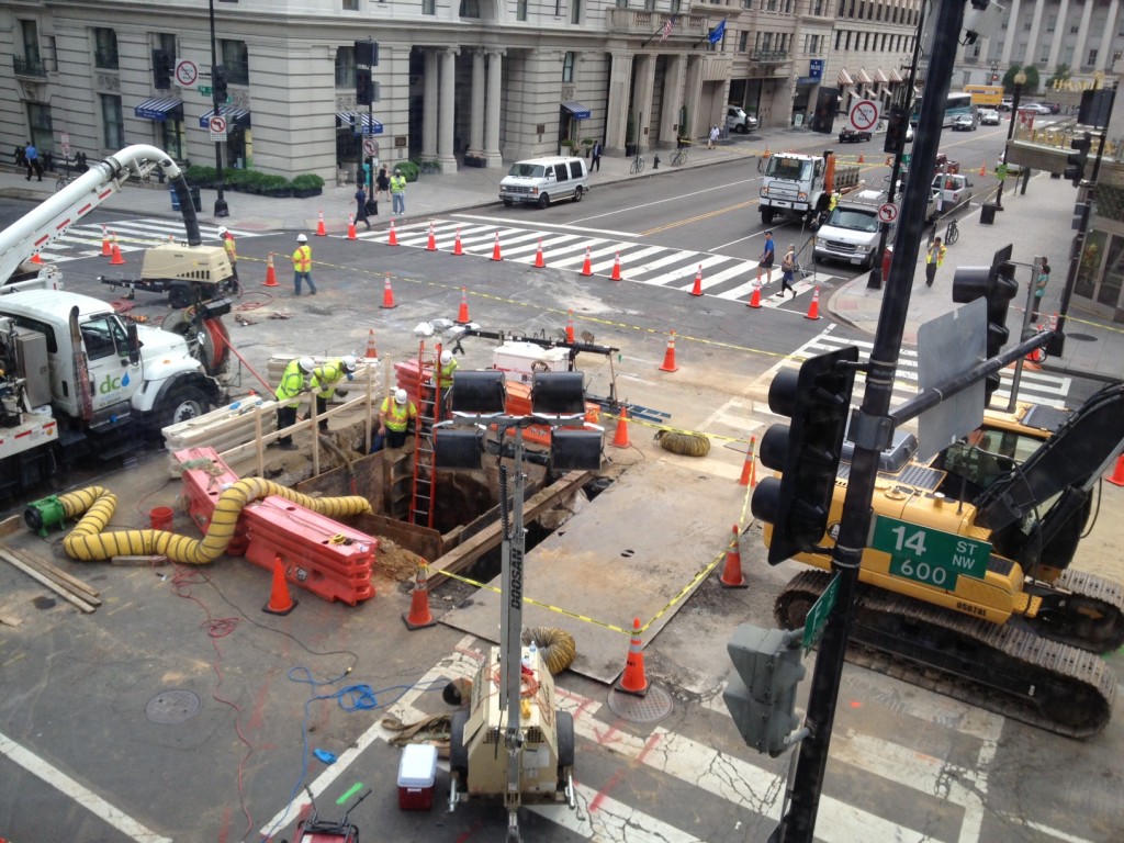 Sinkholes Are Popping Up On The East Coast.. Possible Conspiracy?