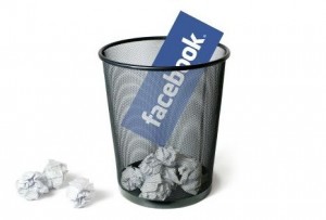 Is Facebook an Ultimate Expression of Narcissism? (VIDEO)