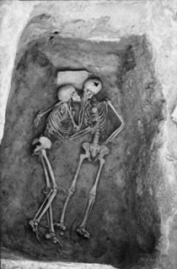 tn_360_6000-year-old-kiss-found-in-hasanlu-iran-1361100092